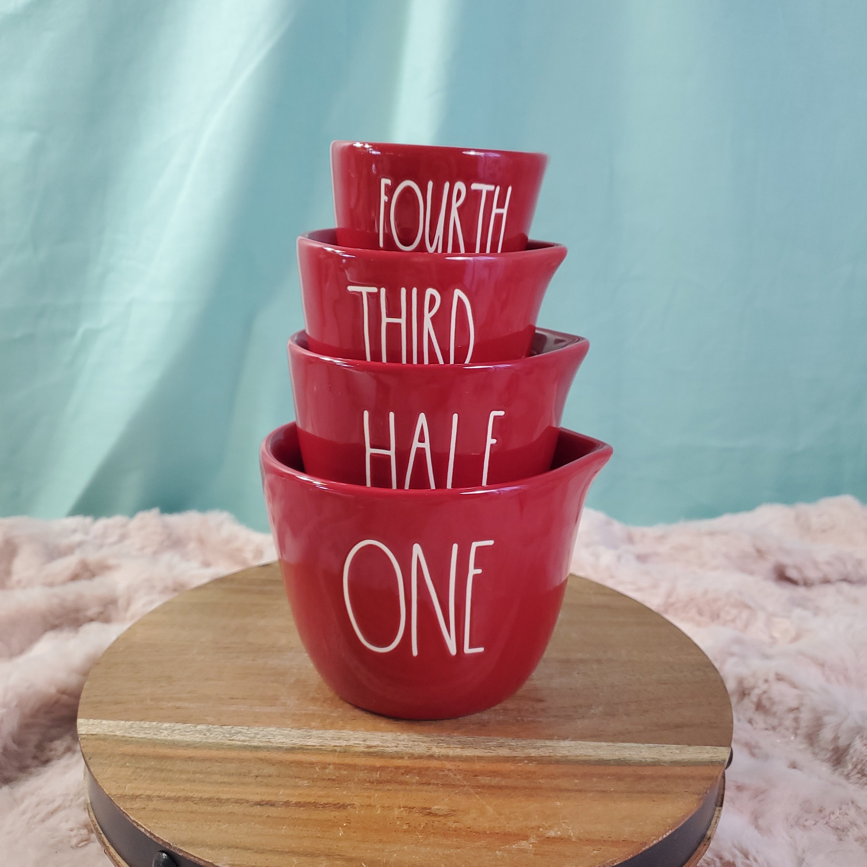 Rae Dunn Red deals Valentines Measuring Cups