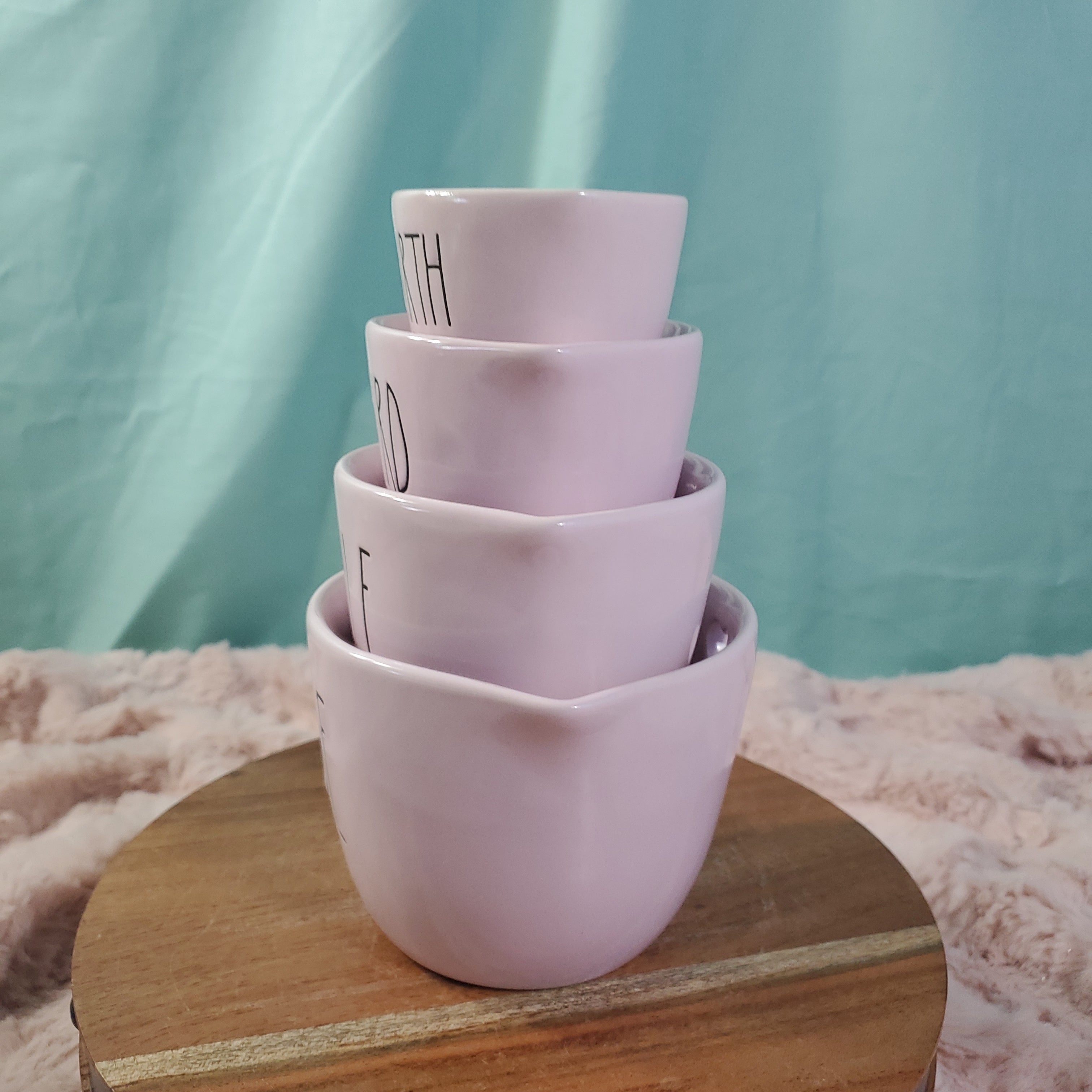 Rae Dunn Valentine’s pink measuring cups sold